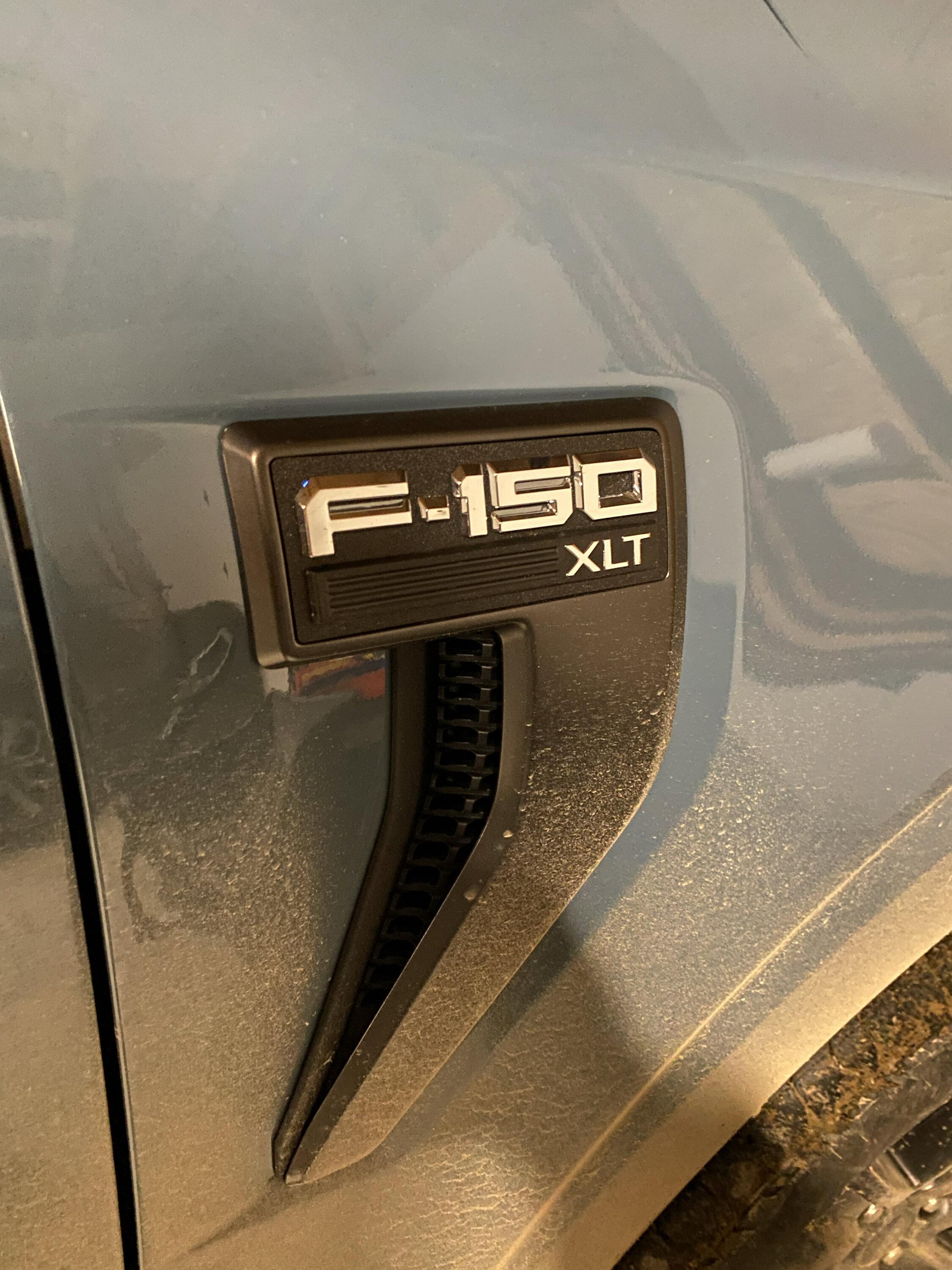 Side badges missing, F150gen14 -- 2021+ Ford F-150, Tremor, Raptor Forum  (14th Gen)