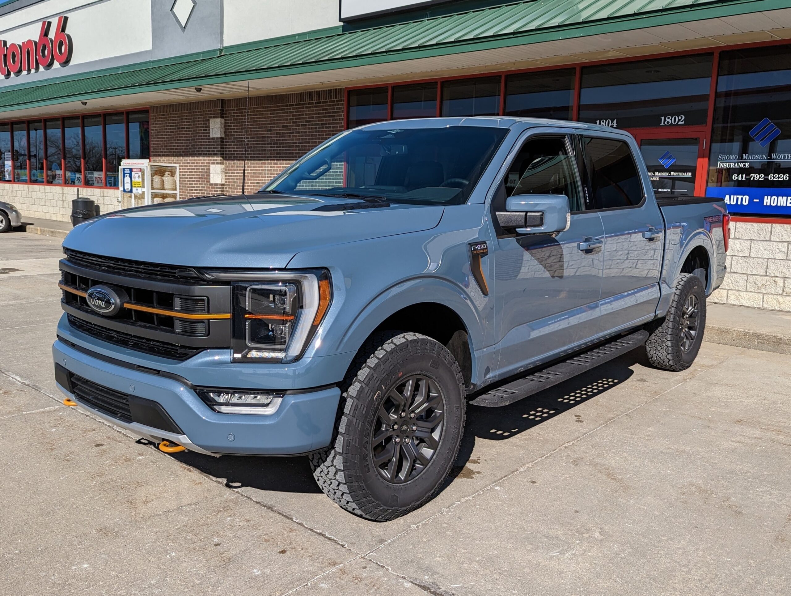 Another positive Tremor delivery at Granger Ford (in Azure Gray